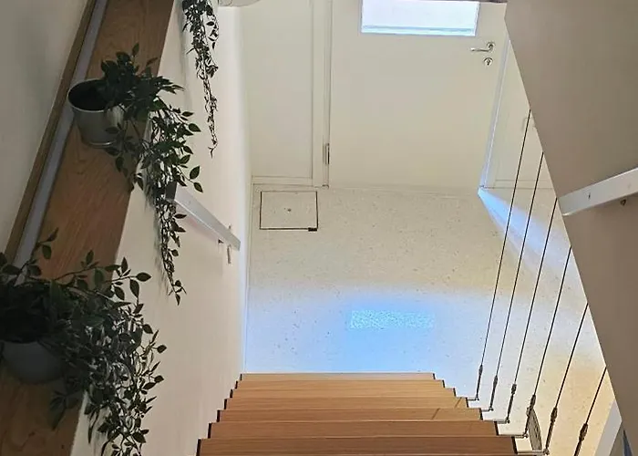 Small With Private Garden Daire *