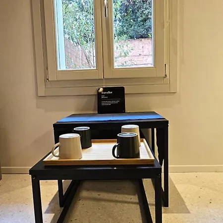 Small With Private Garden Apartment Venice