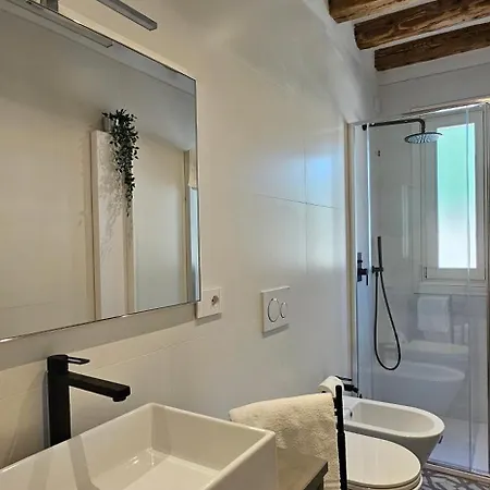 アパート Small With Private Garden